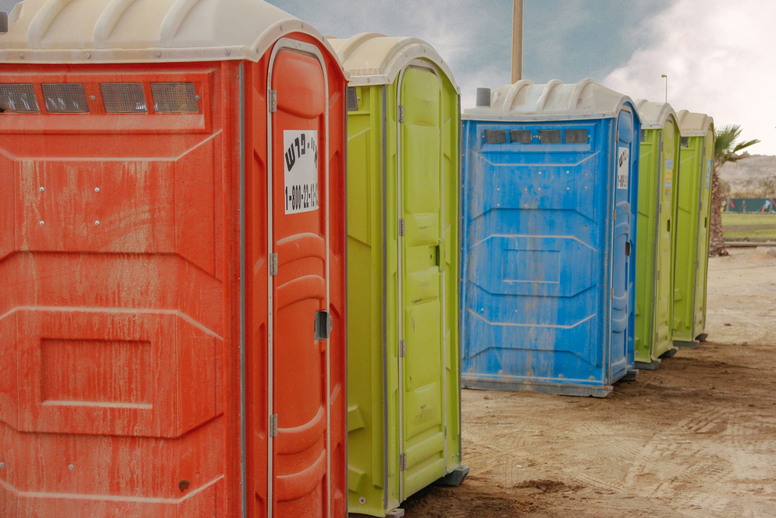 Wat zijn mobiele wc's en hoe koop je ze?
